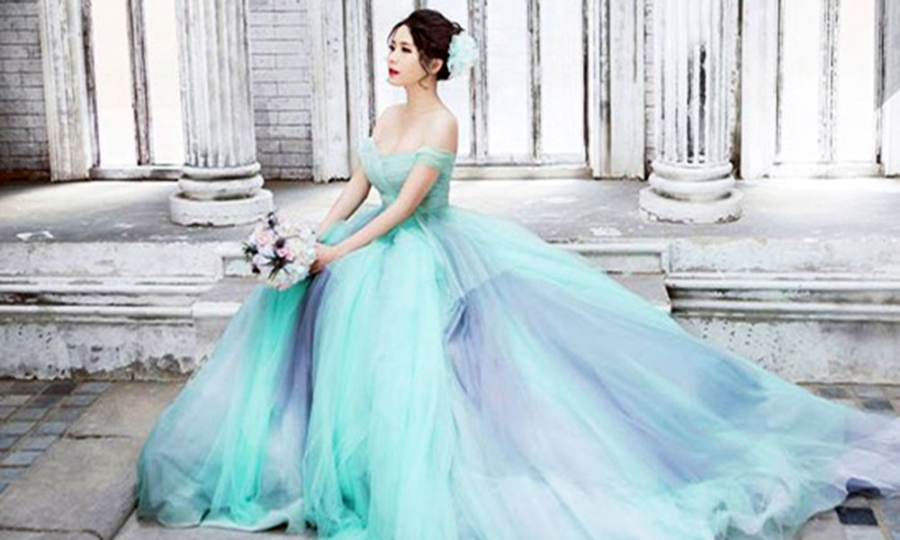 9 mẫu váy cưới thêu từ nhẹ nhàng đến quyến rũ cho cô dâu lựa chọn